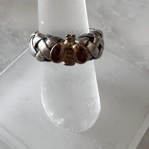 Neiman Marcus bee ring, size 7